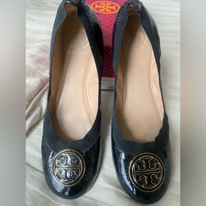 Black and Gold Tory Burch Flats WITH BOX